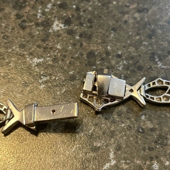 STEPHEN WEBSTER ROSE & THORN DIAMOND NECKLACE EXCELLENT PRISTINE CONDITION!! - Picture 4 of 16